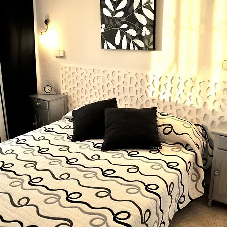 Retiro, 1 By Bookindenia Apartament