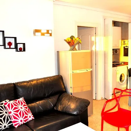Apartament Retiro, 1 By Bookindenia