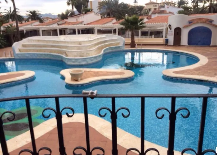 Apartament Retiro, 1 By Bookindenia