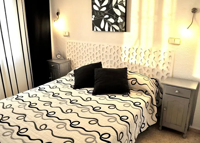 Retiro, 1 By Bookindenia アパート