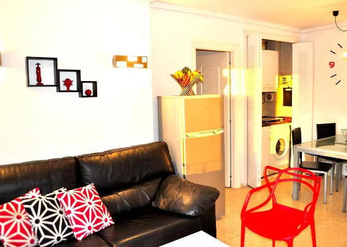 Apartament Retiro, 1 By Bookindenia