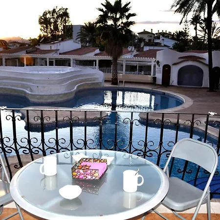 Retiro, 1 By Bookindenia